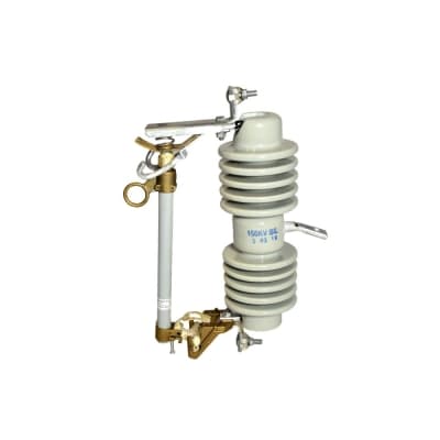 Seccionador cut out porcelana ABB X5NCBNMM12 · 27kV 100A 150kVBIL 12kA 432mm