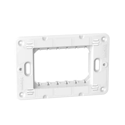 Soporte plástico para placas BTICINO J4703M3 · 3 módulos MatixGo