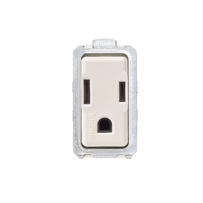 Tomacorriente americana BTICINO 5028 · 2P+T-15A-125VAC MAGIC