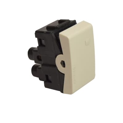 Interruptor unipolar BTICINO AE2001EM · 10A 250V 1 módulo marfil modus style