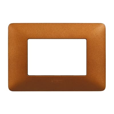 Placa de tecnopolímero BTICINO AM4803TRT · 3 módulos rojo tierra Matix