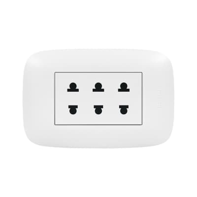 Tomacorriente universal triple BTICINO AP1312 · 16A/250V DOMINO sencia