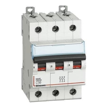 Interruptor termomagnético BTICINO FN830YC50 · 3P C50 10/6kA 220/440V C DIN btdin