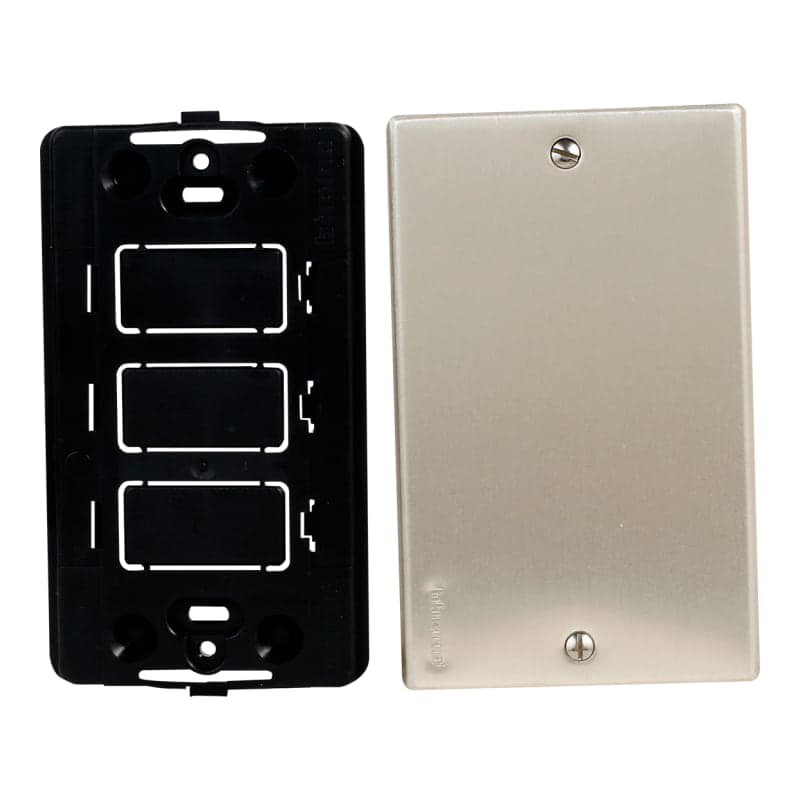 Placa de aluminio ciega MAGIC champagne BTICINO 998SR · con torn. + soporte resina
