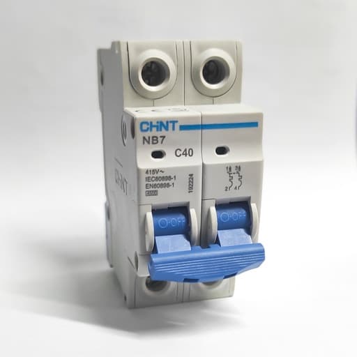 Interruptor termomagnético CHINT NB7-63 2P C40 · 2x40A 6kA 240V curva C, riel DIN (NB7-63-2P-C40)