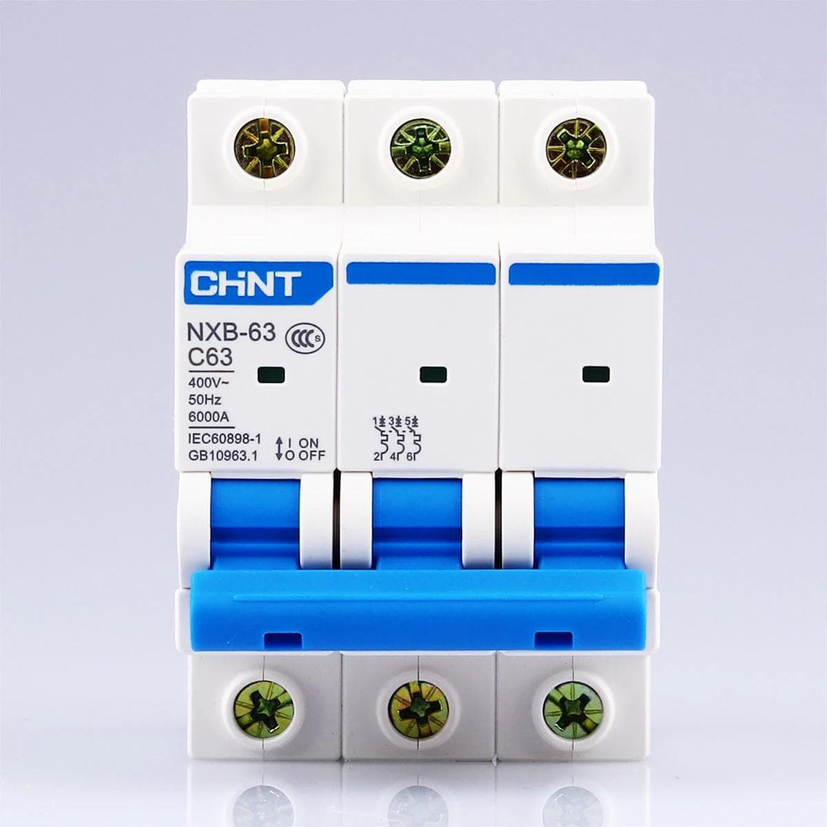 Interruptor termomagnético CHINT NXB-63 · 3P 63A curva C 6kA (NXB-63-3P-C63)
