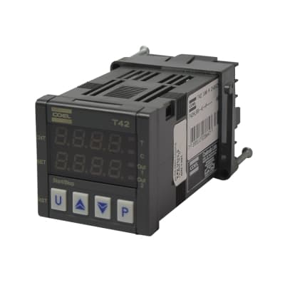 Temporizador/contador digital COEL T42HLRR · 110-240VAC 2 spdt 8A 48x48mm