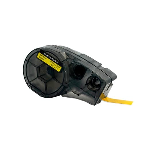 Imagen referencial de la serie: Cinta compatible Brady BMP21-PLUS PT-M21-500-595-YW-BK · 12mm x 6.4m amarilla