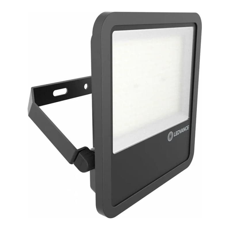 Luminaria reflector LED LEDVANCE 7016891 · 80W 5000K 100-277V IP65 negro perfomance