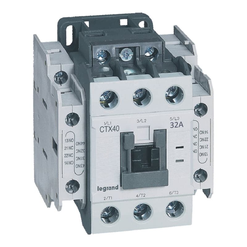Contactor tripolar LEGRAND 416126 · CTX3 32A con 2NA+2NC bobina 230V