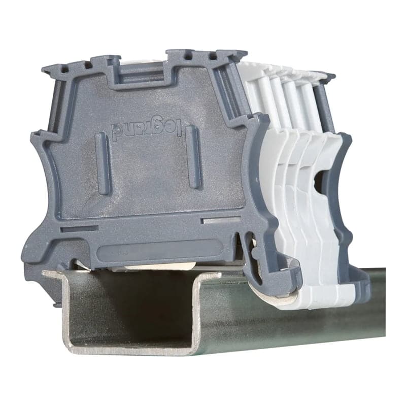 PORTA-ETIQUETA LEGRAND 039596 · transparente A inclinacion variable, para ref. 037510 y 037511