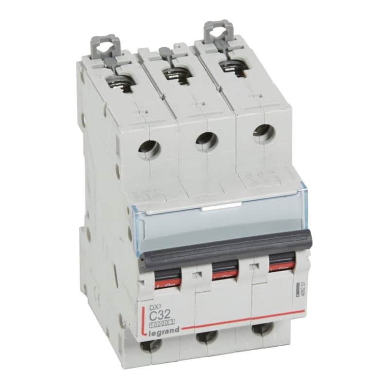 Interruptor termomagnético DIN LEGRAND 409257 · DX3 10000 C32, 3x32A, IEC 60947, 32kA/230VAC - 16kA/400VAC