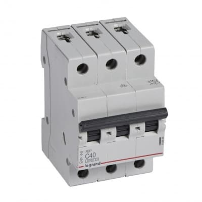 Interruptor termomagnético para riel DIN LEGRAND 419888 · RX3 C40 3x40A 10kA/230VAC