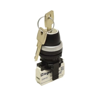 Selector de llave completo NO lum LEGRAND 023738 · negro 1NA