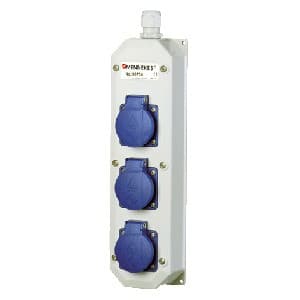 Supresor MENNEKES 96700 · con 3 tomas schuko 16A 2P+T 250V 6H IP44