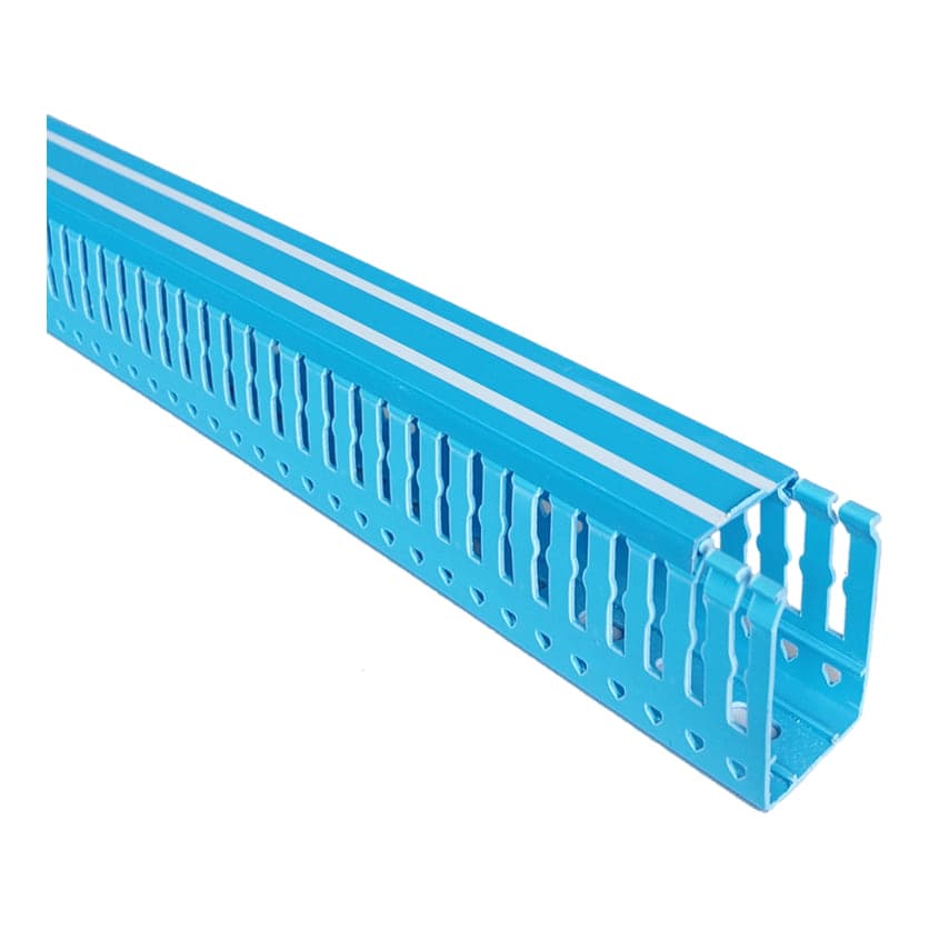Imagen referencial de la serie: Canaleta ranurada OWEN · 40x60mm PVC azul, tapa con rayas blancas (tramo 2m) (OWEN-CANALETA-40X60-AZUL)